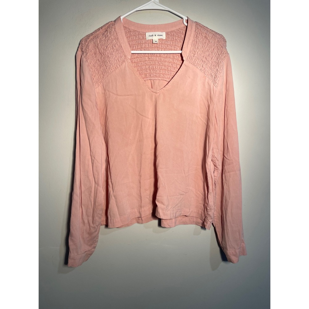 Cloth‎ & Stone Pink Smocked Shoulder Chambray Blouse Top Size Medium